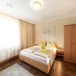 Boutiquehotel Weinspitz & Weingut Strawanzer Donabaum
