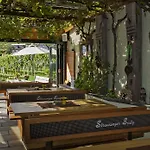 Homestay Boutiquehotel Weinspitz & Weingut Strawanzer Donabaum *