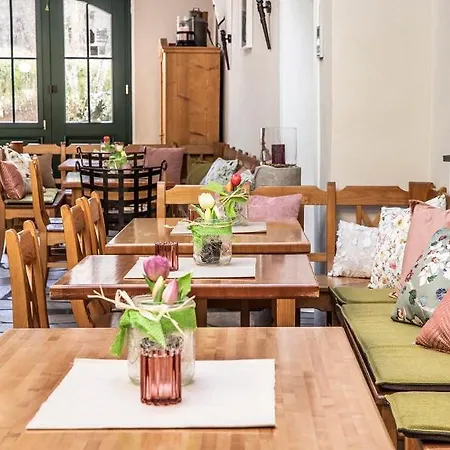 Boutiquehotel Weinspitz & Weingut Strawanzer Donabaum