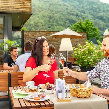Homestay Boutiquehotel Weinspitz & Weingut Strawanzer Donabaum
