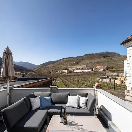 Homestay Boutiquehotel Weinspitz & Weingut Strawanzer Donabaum *