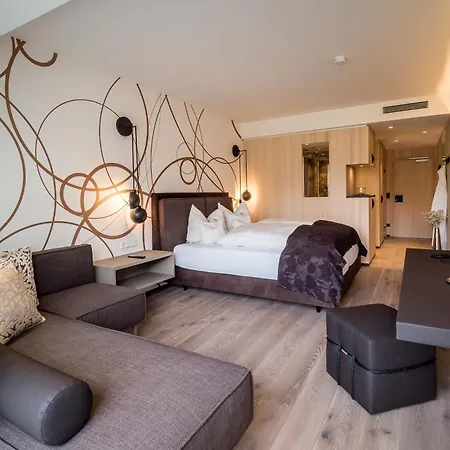 Homestay Boutiquehotel Weinspitz & Weingut Strawanzer Donabaum Spitz an der Donau