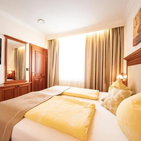 Boutiquehotel Weinspitz & Weingut Strawanzer Donabaum *