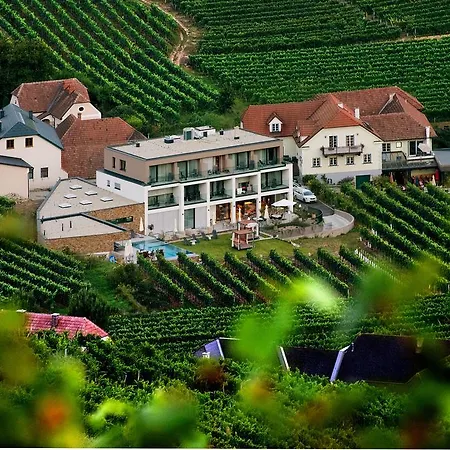 Boutiquehotel Weinspitz & Weingut Strawanzer Donabaum Homestay