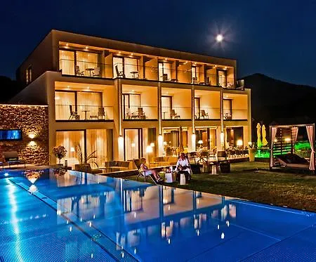 Homestay Boutiquehotel Weinspitz & Weingut Strawanzer Donabaum