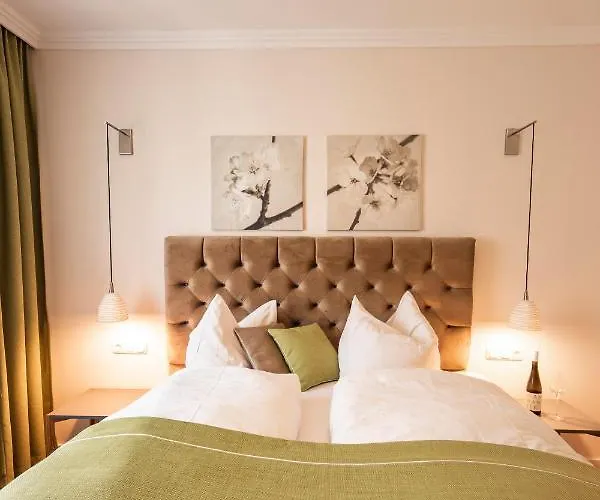 Boutiquehotel Weinspitz & Weingut Strawanzer Donabaum Pansiyon *