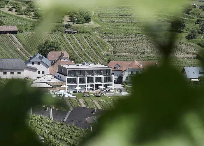 Boutiquehotel Weinspitz & Weingut Strawanzer Donabaum Spitz an der Donau